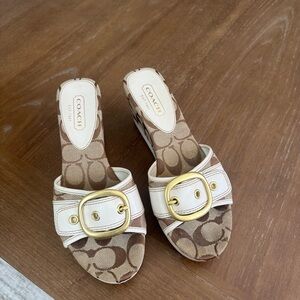 Vintage Coach Y2K Women's Tan and Gold Sandals